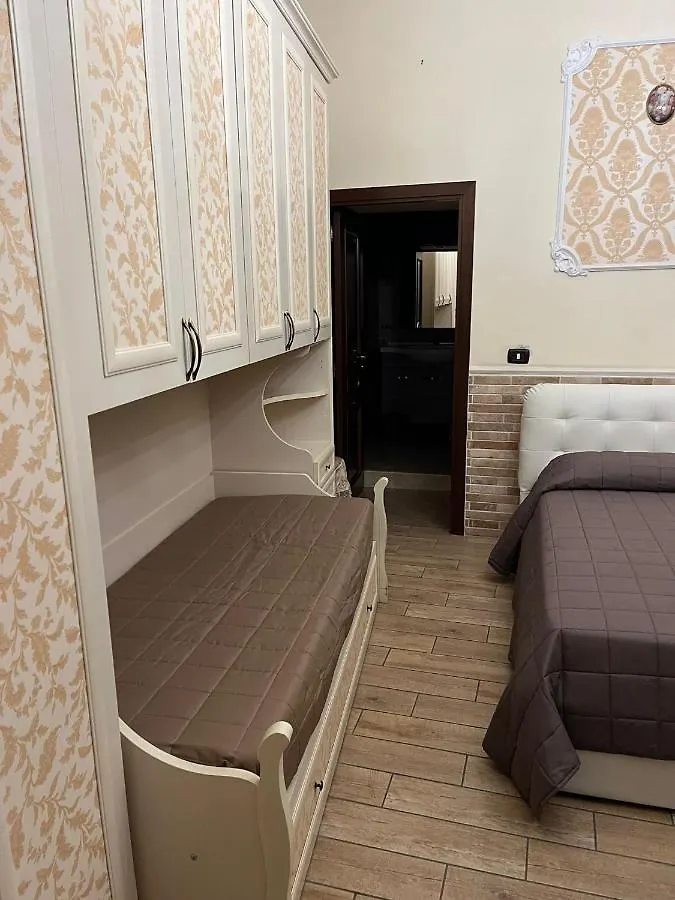 Domus Aurora Quartieri Spagnoli Naples